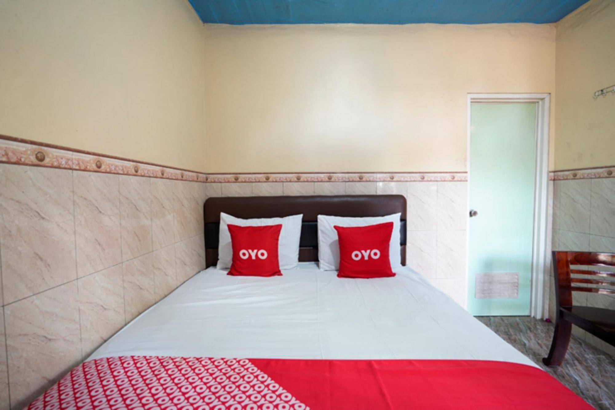 OYO 927 Carina Hotel Claket Exterior foto