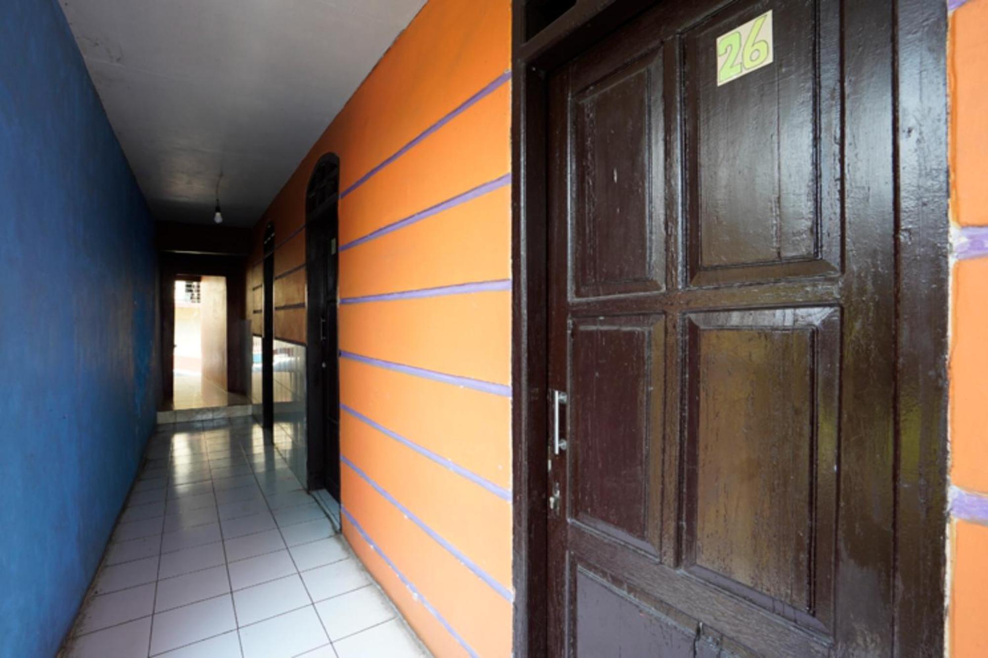 OYO 927 Carina Hotel Claket Exterior foto